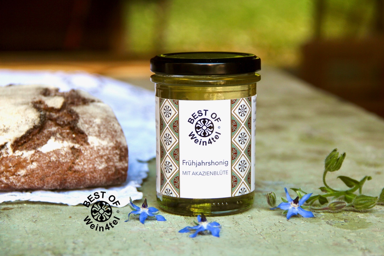 Vom Weinviertler Imker: Der Frühjahrshonig mit Akazienblüte